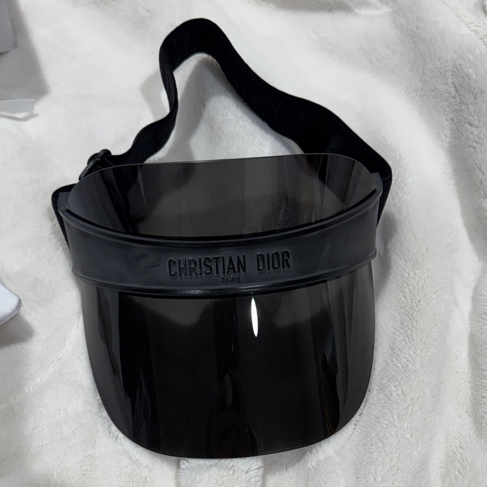 All black Dior visor